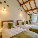 5 Bed In Harrogate Oc-83663 Holiday home Summer Bridge