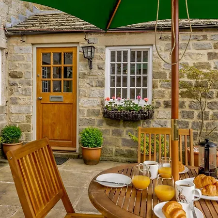 5 Bed In Pateley Bridge 83663 * Summer Bridge