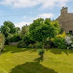 5 Bed In Harrogate Oc-83663 * Summer Bridge